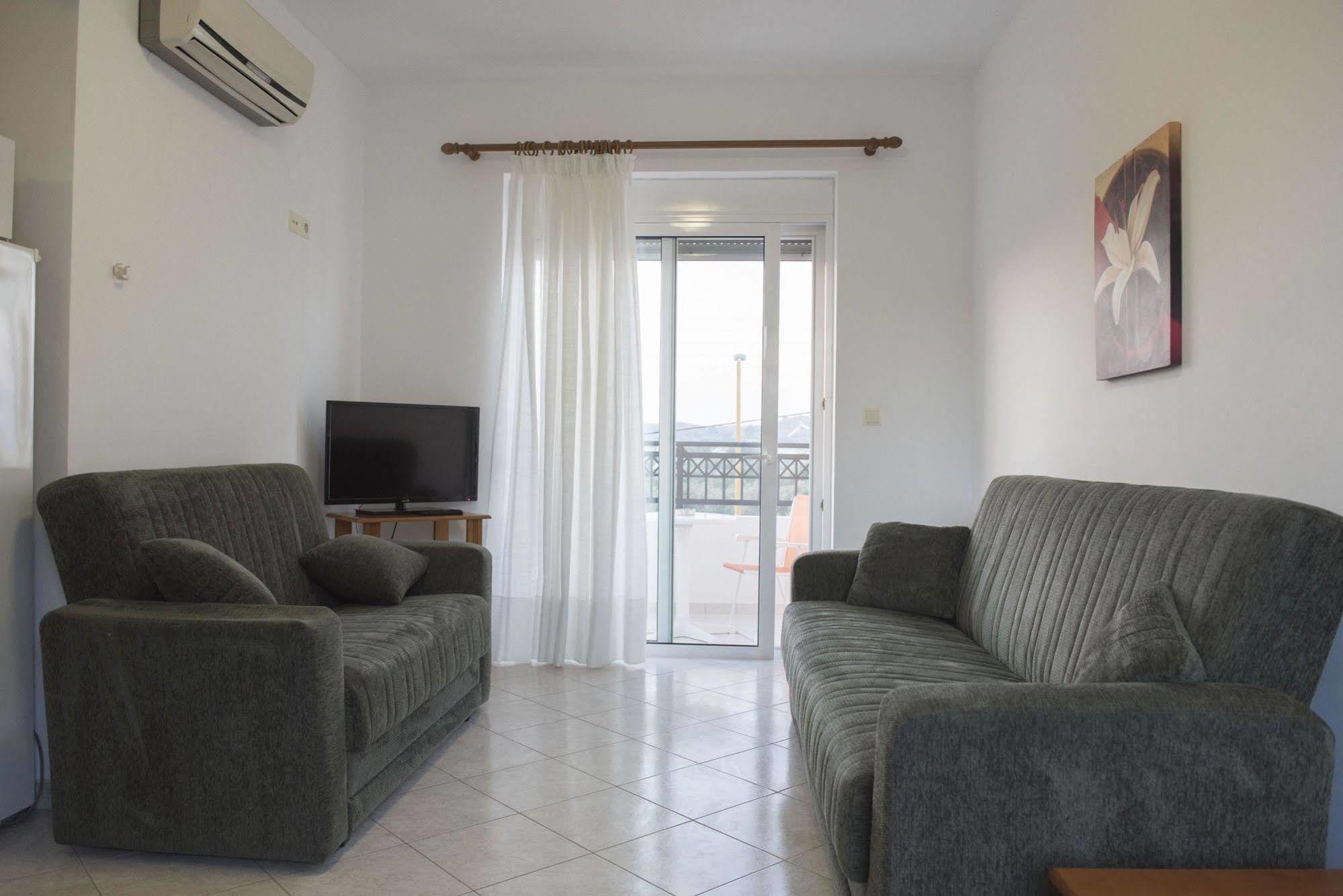 Nephele Apartments Faliraki Esterno foto