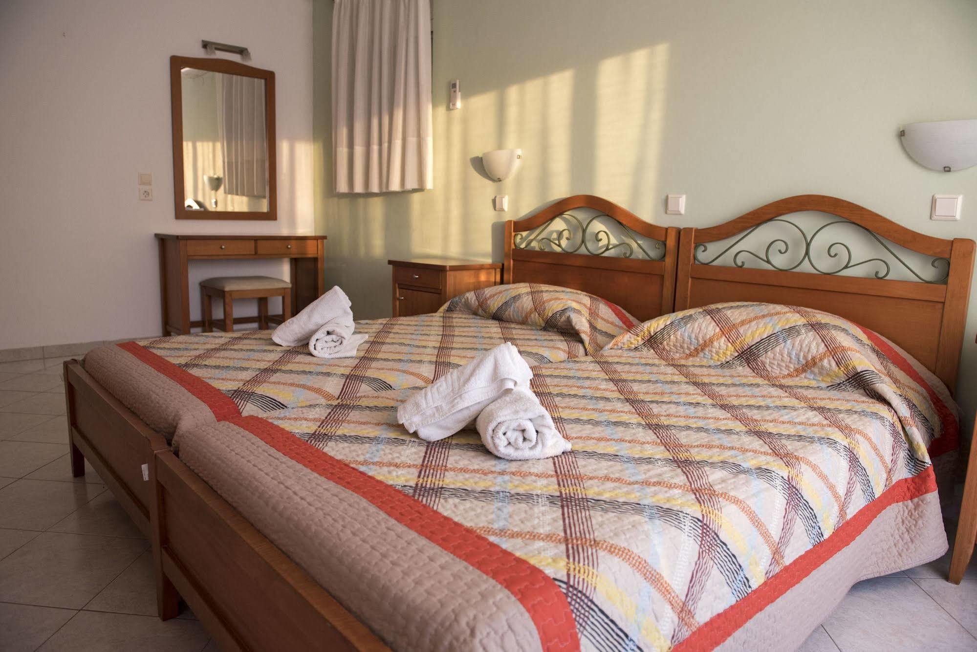 Nephele Apartments Faliraki Esterno foto